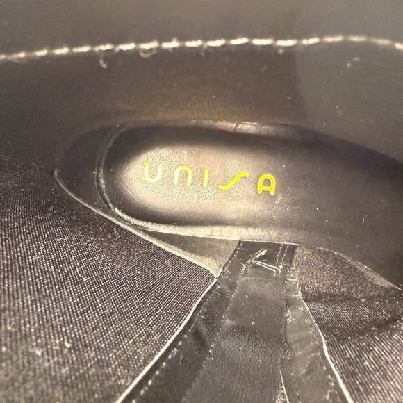 UNISA Black Faux Leather Lug Sole Buckle Strap Ankle Boots Womens 11 - Picture 8 of 8